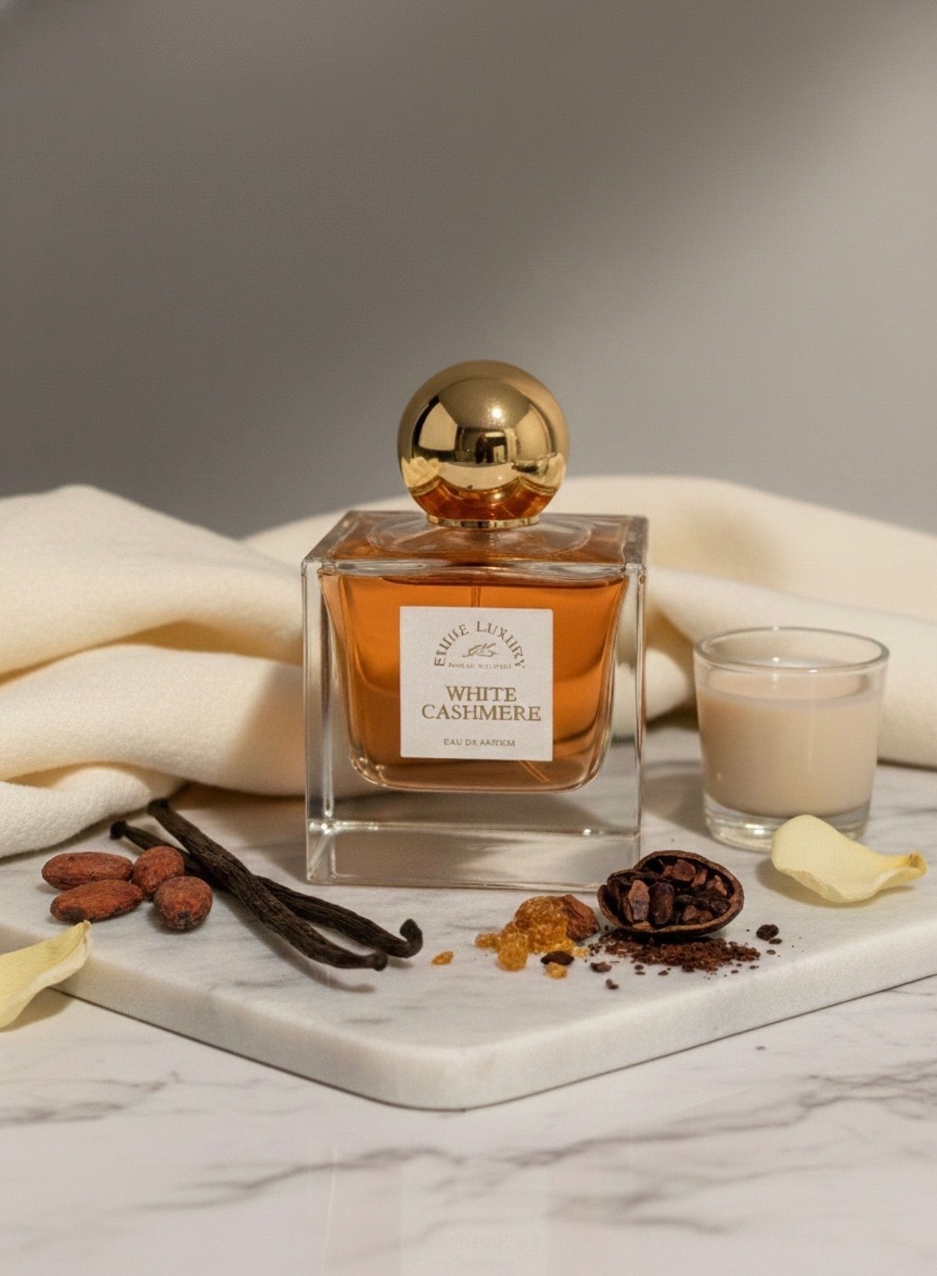 WHITE CASHMERE EXTRAIT DE PARFUM